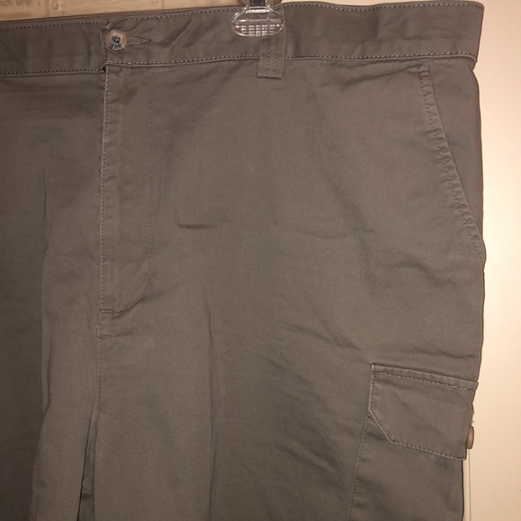 Mens Harbor Bay 46R olive khaki shorts - Picture 3 of 11